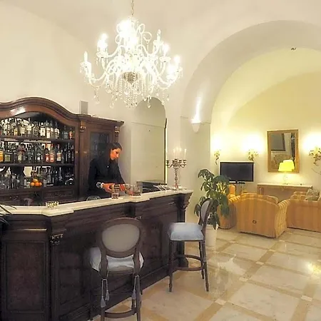 Fraulo Hotel 4*